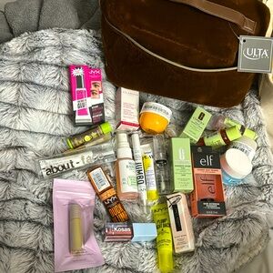 Makeup and skin care bundle